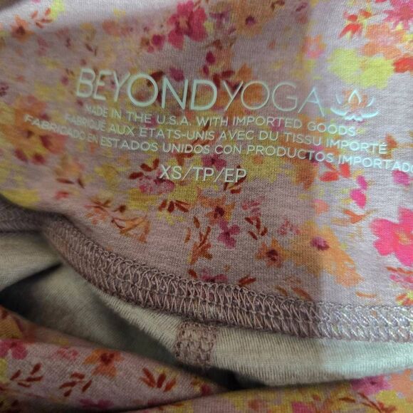 Beyond Yoga Caught In The Midi Leggings Meadow Floral Athletic Workout Gym Sport - Picture 6 of 6